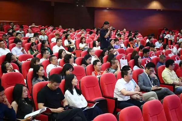 大妈商城是什么平台_銭大妈经营模式_钱大妈农产品有限公司