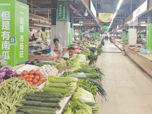 广西供销凌云泗城农贸市场升级改造，推动农产品南下北上入湾出海