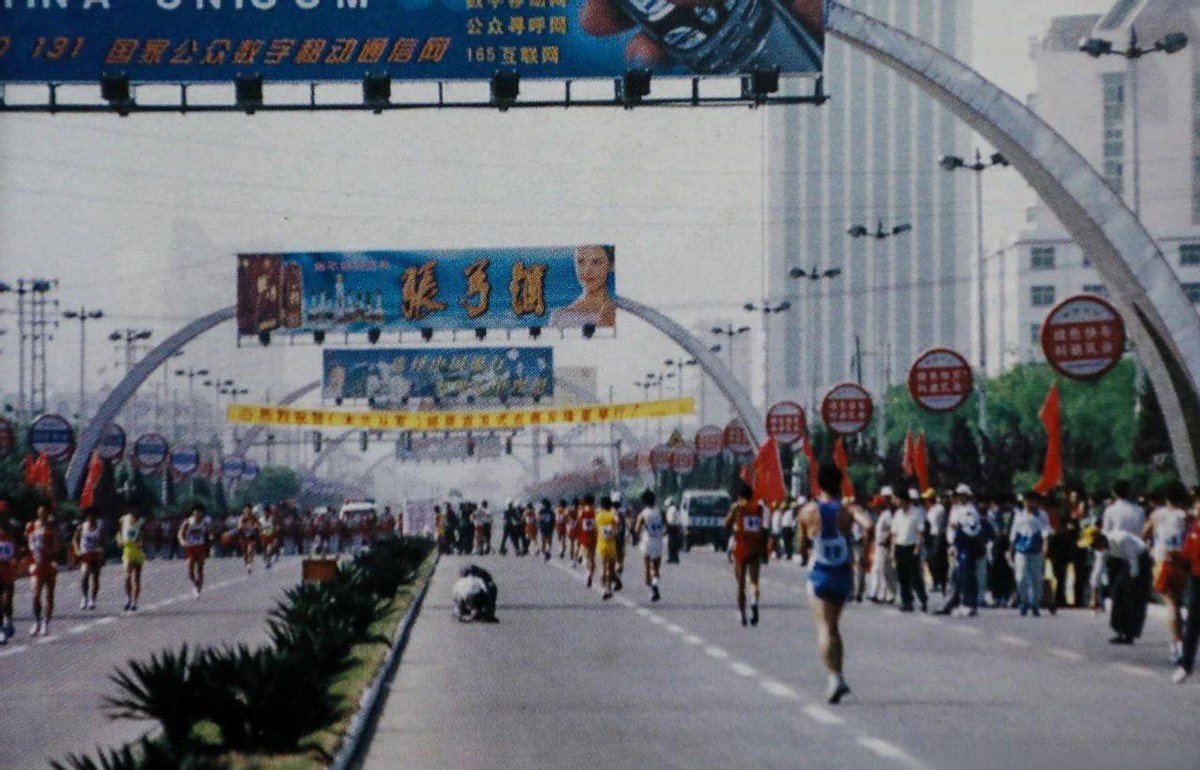 商丘农产品批发市场_商丘人民广场历史变迁_商丘地标建筑
