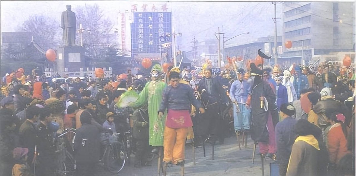 商丘农产品批发市场_商丘地标建筑_商丘人民广场历史变迁