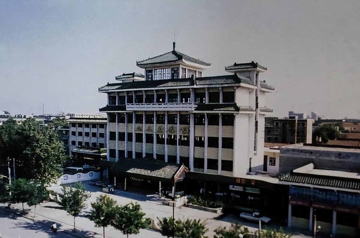 商丘人民广场历史变迁_商丘农产品批发市场_商丘地标建筑