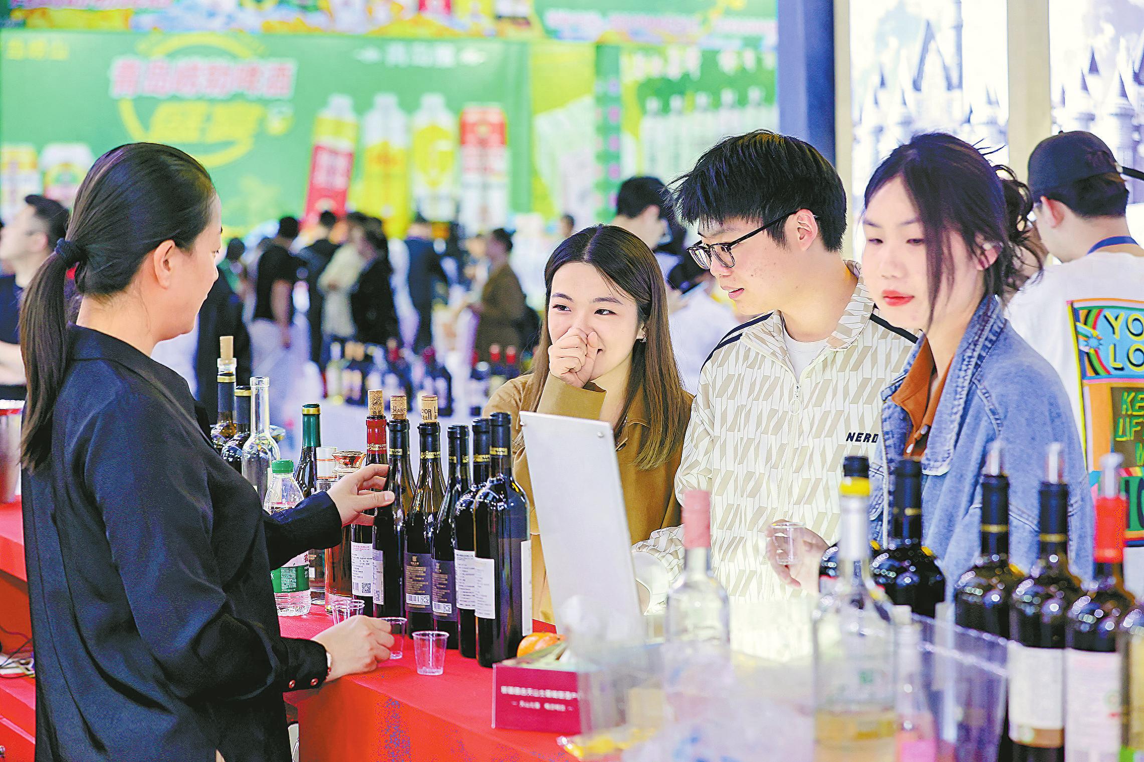 第112届全国糖酒会：新疆38家酒庄近400款酒集中亮相