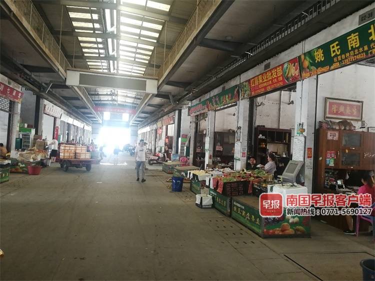 南宁海吉星市场突发断电近20小时，蔬菜水果损失几何？