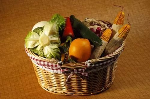 中国农产品滞销原因分析_附加值高的农产品_日本草莓西瓜按个卖原因