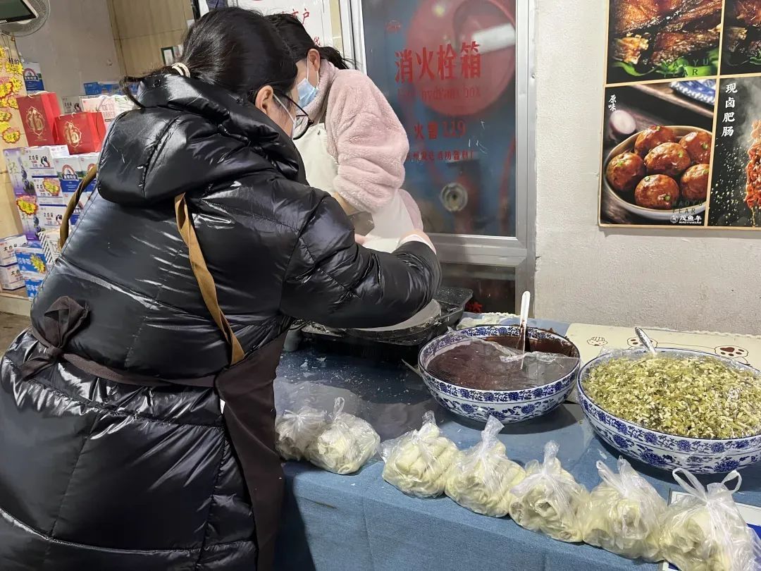 浙江农产品 价格_杭州萧山南门农副产品综合市场春卷销售_浙江人年夜饭必备春卷选购