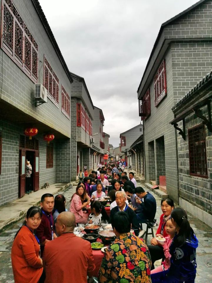淘宝网卖农产品的要求_金寨县消费扶贫模式_金寨县电商扶贫超市