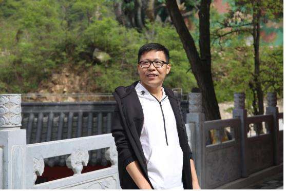 80 后李春望 5000 元起家做农产品电商，如今 8 亿销售额背后的故事？