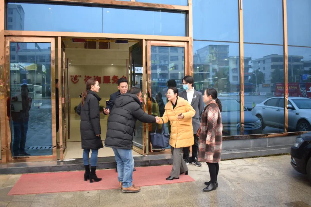 消费扶贫产品销售模式_黄石农产品交易_阳新县消费扶贫产品展示交易中心