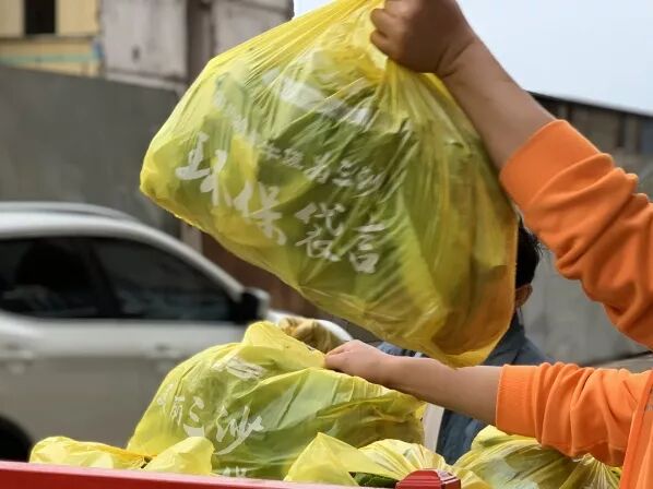 海南农产品滞销_碧桂园海南区域购销海口市贫困户农产品发车仪式_海口市政府副秘书长李革下令发车