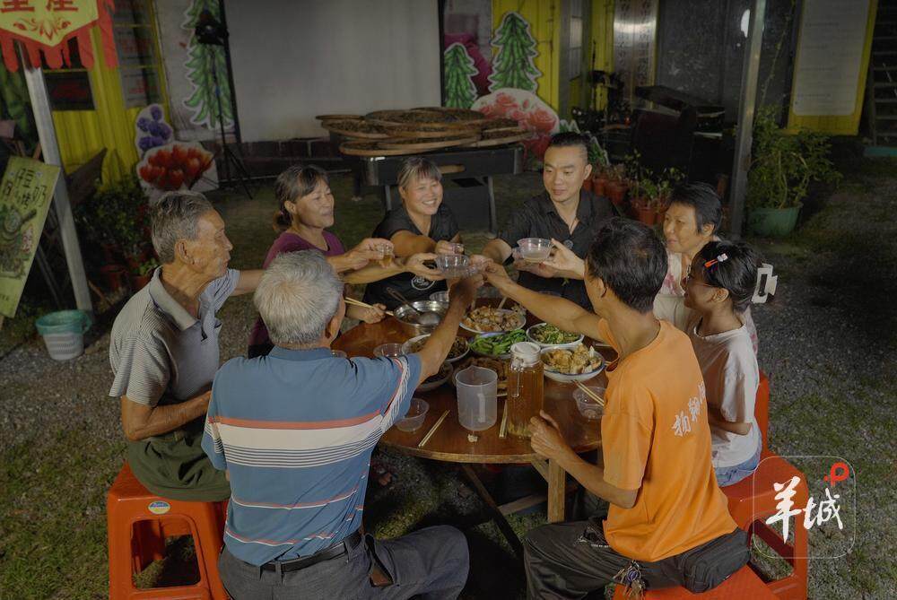 个人能做特色农产品吗_返乡新农人直播带货_狗仔豆产业文化创意园