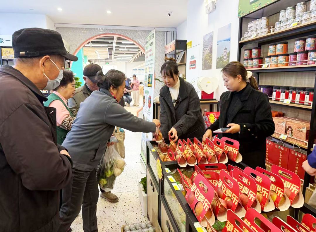 曹杨新村街道慈善超市公益助农_云南昭通巧家县农特产品_云南名牌农产品